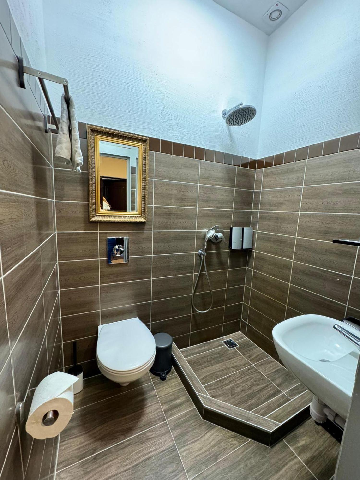 Zeit Apartment ลีกัทเน ภายนอก รูปภาพ